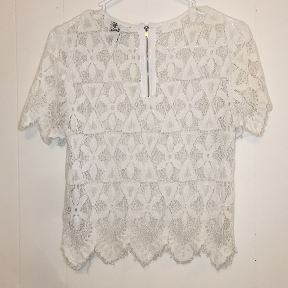 Lace Floral Shirt - Picture 4 of 5